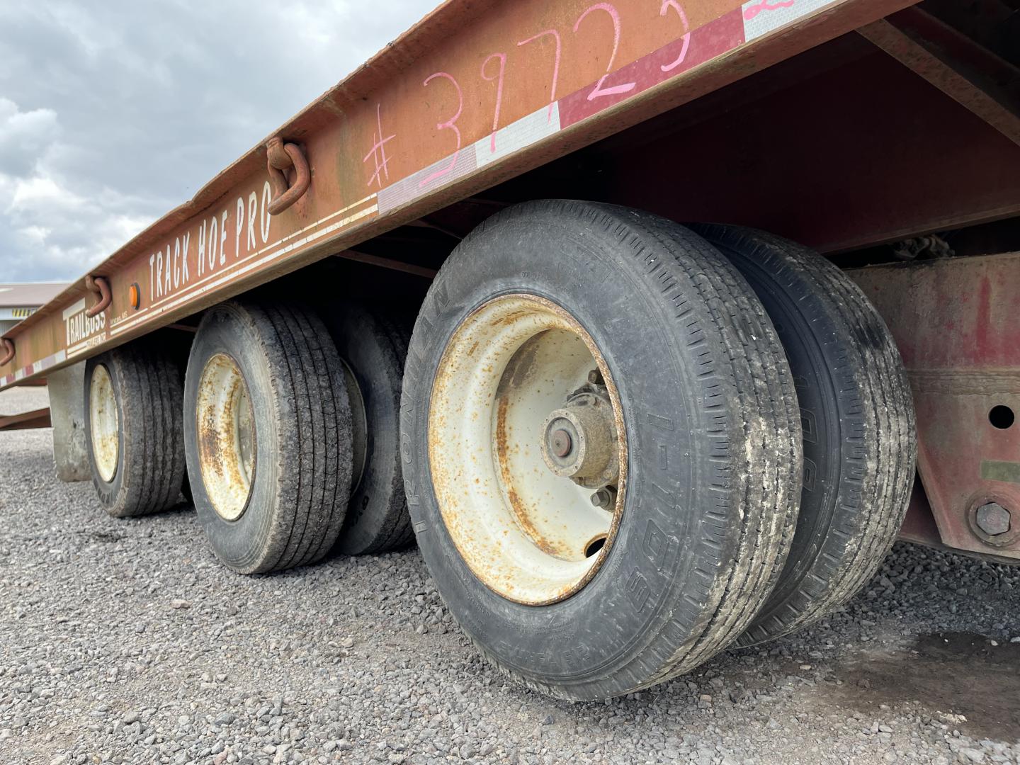 ./imagenes/INVOICE/2019/18193/REMOLQUE TRALBOSS DE 27 FT (44).JPG